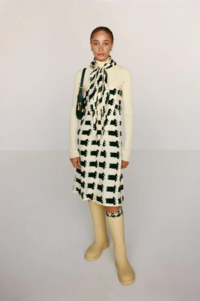 Look 28